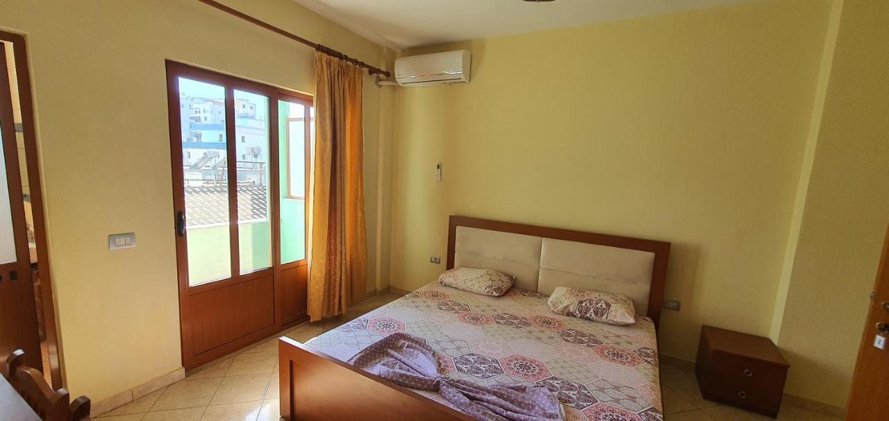 Guest House "Pisha" Durres Exterior photo